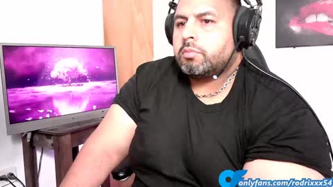 Snapshot of rodrixxx54 chatting on January 2025 02:35:02 AM rodrixxx54 online show from January 2025 02:35:02 AM