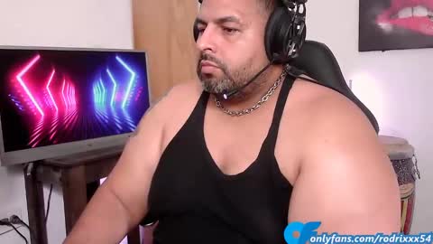 Snapshot of rodrixxx54 chatting on January 2025 12:18:01 AM rodrixxx54 online show from January 2025 12:18:01 AM