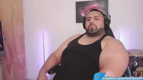 Snapshot of rodrixxx54 chatting on January 2025 02:43:02 AM rodrixxx54 online show from January 2025 02:43:02 AM