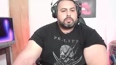 Snapshot of rodrixxx54 chatting on January 2025 11:23:01 PM rodrixxx54 online show from January 2025 11:23:01 PM