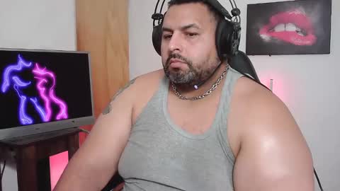 Snapshot of rodrixxx54 chatting on February 2025 10:28:02 PM rodrixxx54 online show from February 2025 10:28:02 PM