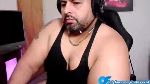 Snapshot of rodrixxx54 chatting on February 2025 08:20:02 PM rodrixxx54 online show from February 2025 08:20:02 PM