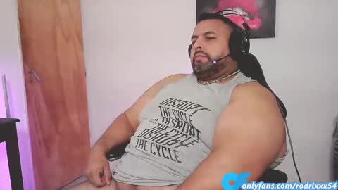 Snapshot of rodrixxx54 chatting on March 2025 08:53:01 PM rodrixxx54 online show from March 2025 08:53:01 PM
