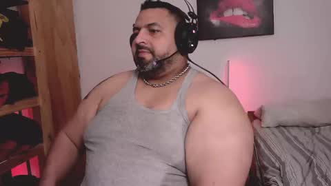 Snapshot of rodrixxx54 chatting on October 2025 01:26:02 AM rodrixxx54 online show from October 2025 01:26:02 AM