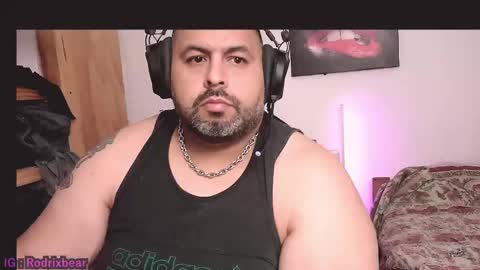 Snapshot of rodrixxx54 chatting on November 2025 02:33:01 AM rodrixxx54 online show from November 2025 02:33:01 AM