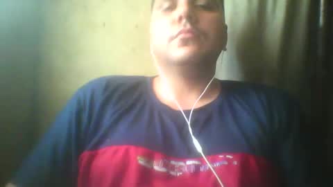 Snapshot of roger3600 chatting on December 2025 06:49:02 PM Roger online show from December 2025 06:49:02 PM