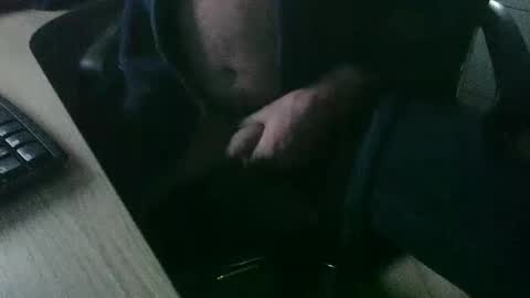 Snapshot of roger_peter chatting on January 2025 03:32:02 PM roger_peter online show from January 2025 03:32:02 PM