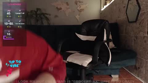 Snapshot of rogert_xx chatting on March 2025 02:06:02 AM Rogert online show from March 2025 02:06:02 AM