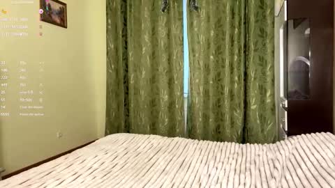 Snapshot of rolandaslatten chatting on January 2026 08:19:01 AM Mia online show from January 2026 08:19:01 AM