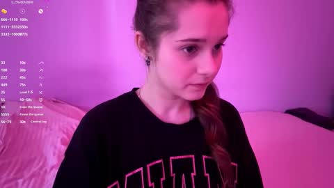 Snapshot of rolandaslatten chatting on February 2026 09:16:02 AM Mia online show from February 2026 09:16:02 AM