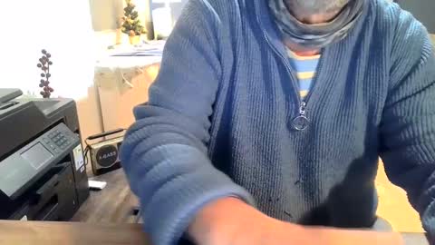 rolandloser1000 online show from January 2025 03:39:01 PM