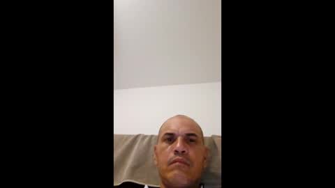rolando841330 online show from May 2026 02:05:02 AM