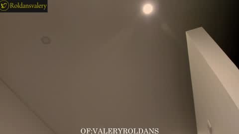 Valery Roldans online show from January 2025 02:57:01 AM