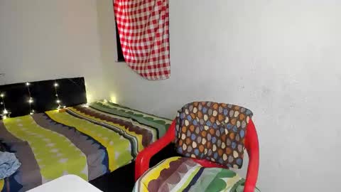 Snapshot of rolling_05 chatting on May 2026 06:48:01 PM rolling_05 online show from May 2026 06:48:01 PM