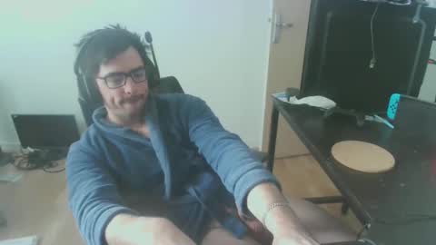 Snapshot of romainb72 chatting on February 2025 03:54:02 PM romainb72 online show from February 2025 03:54:02 PM