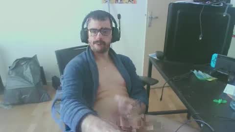 Snapshot of romainb72 chatting on March 2025 11:51:01 AM romainb72 online show from March 2025 11:51:01 AM