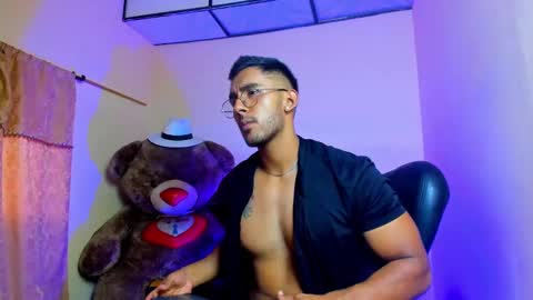 Roman online show from January 2025 07:43:01 PM