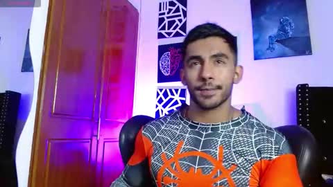 Roman online show from October 2025 05:55:01 PM