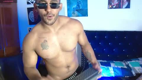 Roman online show from April 2026 06:27:01 PM