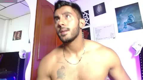 Snapshot of romanpearce_ chatting on May 2026 10:17:01 PM Roman online show from May 2026 10:17:01 PM