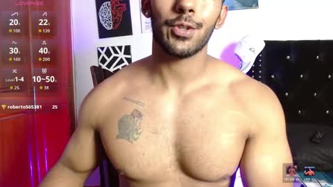 Snapshot of romanpearce_ chatting on May 2026 08:28:01 PM Roman online show from May 2026 08:28:01 PM