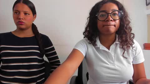 Snapshot of romantic_stargirl chatting on December 2024 01:35:02 PM Is A Belle online show from December 2024 01:35:02 PM