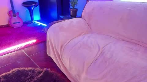 Snapshot of romantic_stargirl chatting on February 2025 02:15:01 PM Is A Belle online show from February 2025 02:15:01 PM