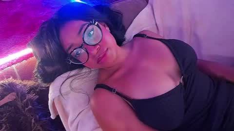 Snapshot of romantic_stargirl chatting on February 2025 03:23:02 PM Is A Belle online show from February 2025 03:23:02 PM