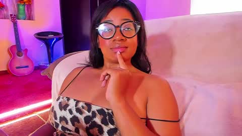 Snapshot of romantic_stargirl chatting on February 2025 03:05:01 PM Is A Belle online show from February 2025 03:05:01 PM