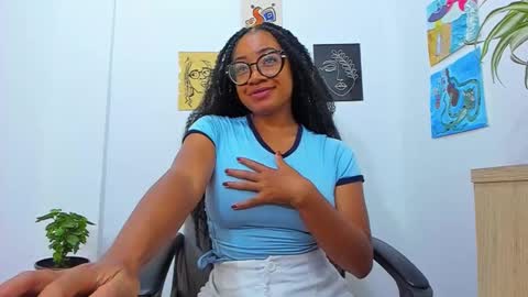 Snapshot of romantic_stargirl chatting on March 2025 10:16:02 PM Is A Belle online show from March 2025 10:16:02 PM