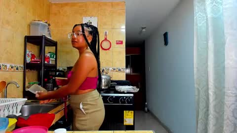 Snapshot of romantic_stargirl chatting on October 2025 12:22:02 AM Is A Belle online show from October 2025 12:22:02 AM