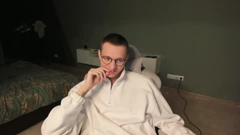 Romeo online show from March 2025 04:41:01 AM