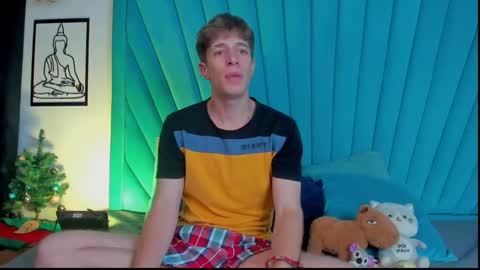 Snapshot of romeo_ricci1 chatting on December 2024 01:49:02 PM Romeo Ricci online show from December 2024 01:49:02 PM