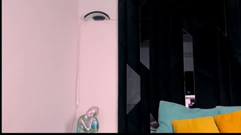 Snapshot of romeo_ricci1 chatting on January 2025 06:01:02 PM Romeo Ricci online show from January 2025 06:01:02 PM