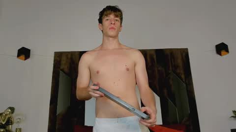 Romeo Ricci online show from May 2026 01:02:02 AM