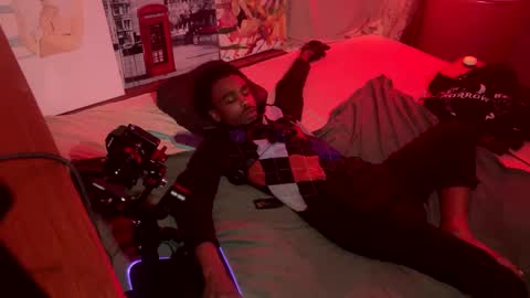 Snapshot of romeotyn chatting on February 2025 09:24:01 AM romeotyn online show from February 2025 09:24:01 AM