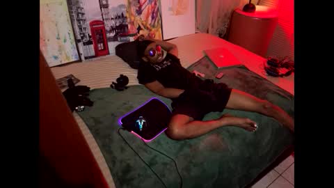 Snapshot of romeotyn chatting on February 2025 11:27:01 AM romeotyn online show from February 2025 11:27:01 AM