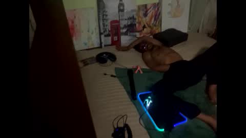 Snapshot of romeotyn chatting on February 2025 04:20:01 AM romeotyn online show from February 2025 04:20:01 AM