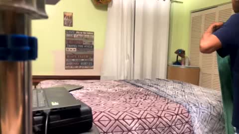 Snapshot of romeotyn chatting on February 2025 09:42:01 AM romeotyn online show from February 2025 09:42:01 AM