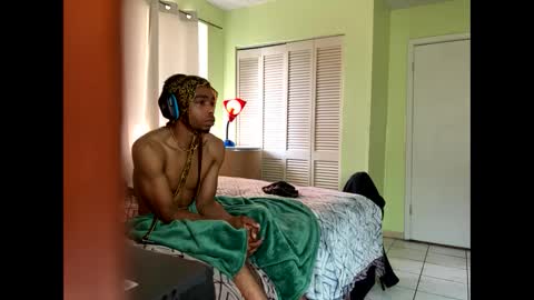 Snapshot of romeotyn chatting on March 2025 03:16:02 PM romeotyn online show from March 2025 03:16:02 PM