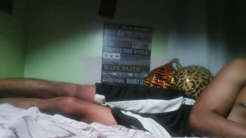 Snapshot of romeotyn chatting on September 2025 08:14:01 AM romeotyn online show from September 2025 08:14:01 AM