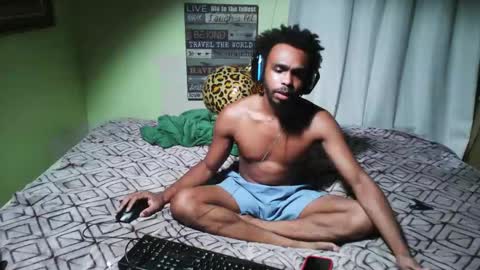 Snapshot of romeotyn chatting on October 2025 02:10:01 AM romeotyn online show from October 2025 02:10:01 AM