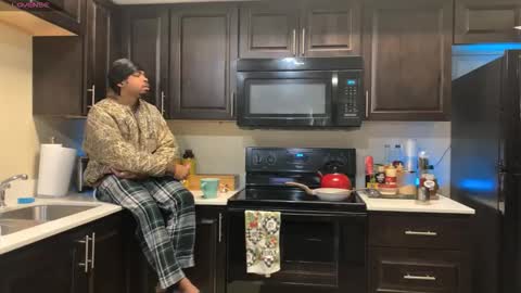 Snapshot of romeotyn chatting on February 2026 05:45:02 PM romeotyn online show from February 2026 05:45:02 PM