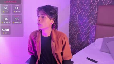 Snapshot of ronaldthompson_ chatting on November 2025 07:41:02 PM RONALD online show from November 2025 07:41:02 PM