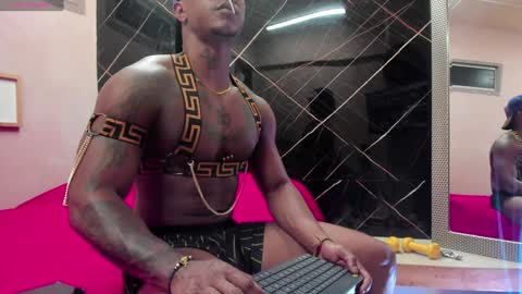 Ronnie 777 online show from January 2025 08:22:01 PM