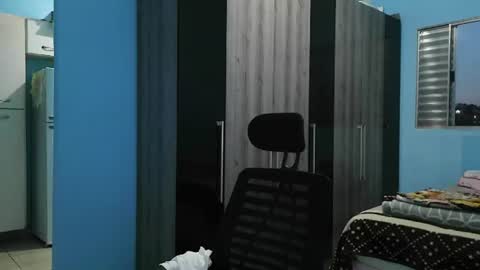ronny online show from June 2026 08:44:01 PM