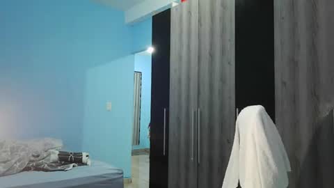 ronny online show from July 2026 10:23:01 PM