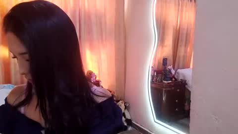 Snapshot of ronny_m_12 chatting on September 2025 07:48:01 PM andrea online show from September 2025 07:48:01 PM