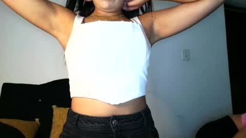 roosmery_ online show from July 2026 01:49:01 PM