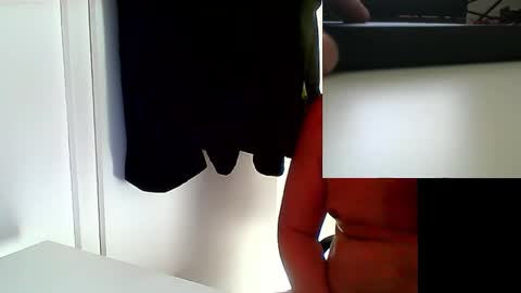 Snapshot of rooster0101 chatting on October 2025 03:13:02 PM Ryan online show from October 2025 03:13:02 PM